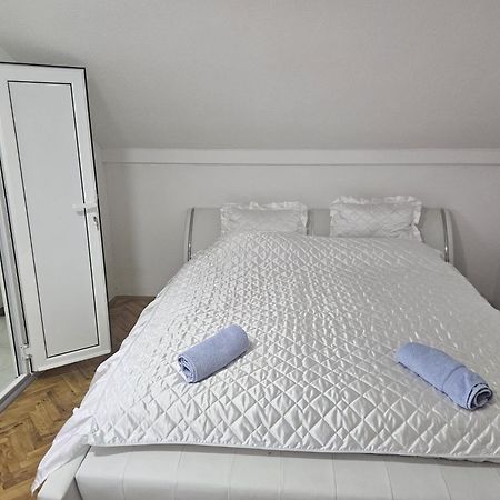 Vila Petunija Sjenica Habitación foto